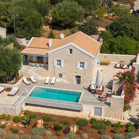 Fiscardo Luxury Stone Alex ,with Sunset View! וילה פיסקרדו